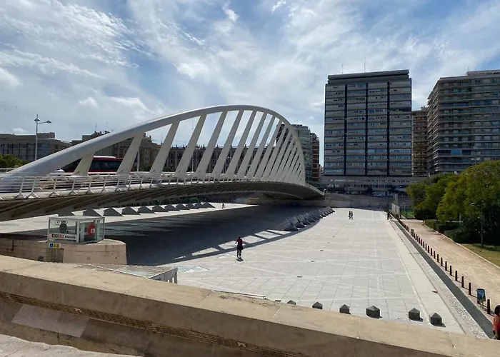 Hotel barato: Valencia Suits You - ADULTS ONLY Rooms CHECK IN desde las 14 00h