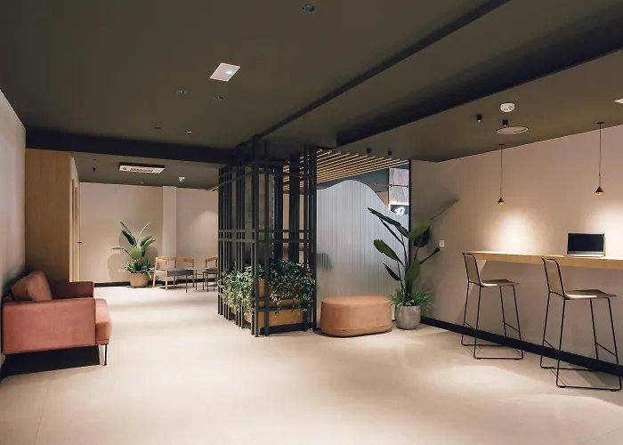 Apartahotel: Palau Suites & Apartments