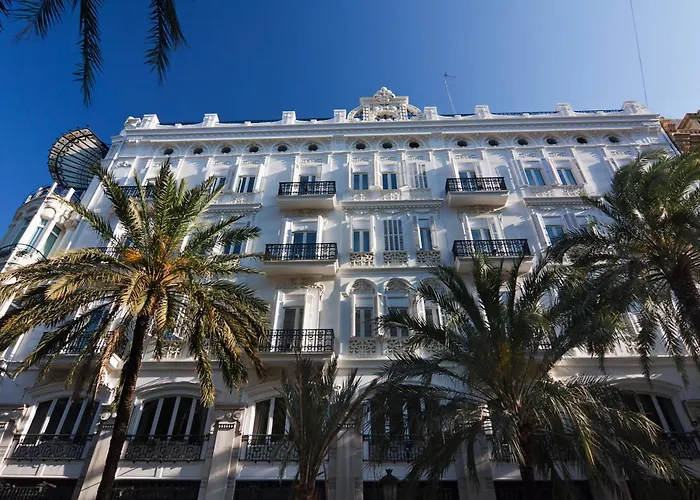 Hotel con vistas: One Shot Reina Victoria